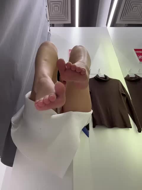 OlivkaVif Live Sex December 13, 2025