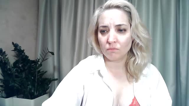 mariska-kiska Live Sex December 14, 2025