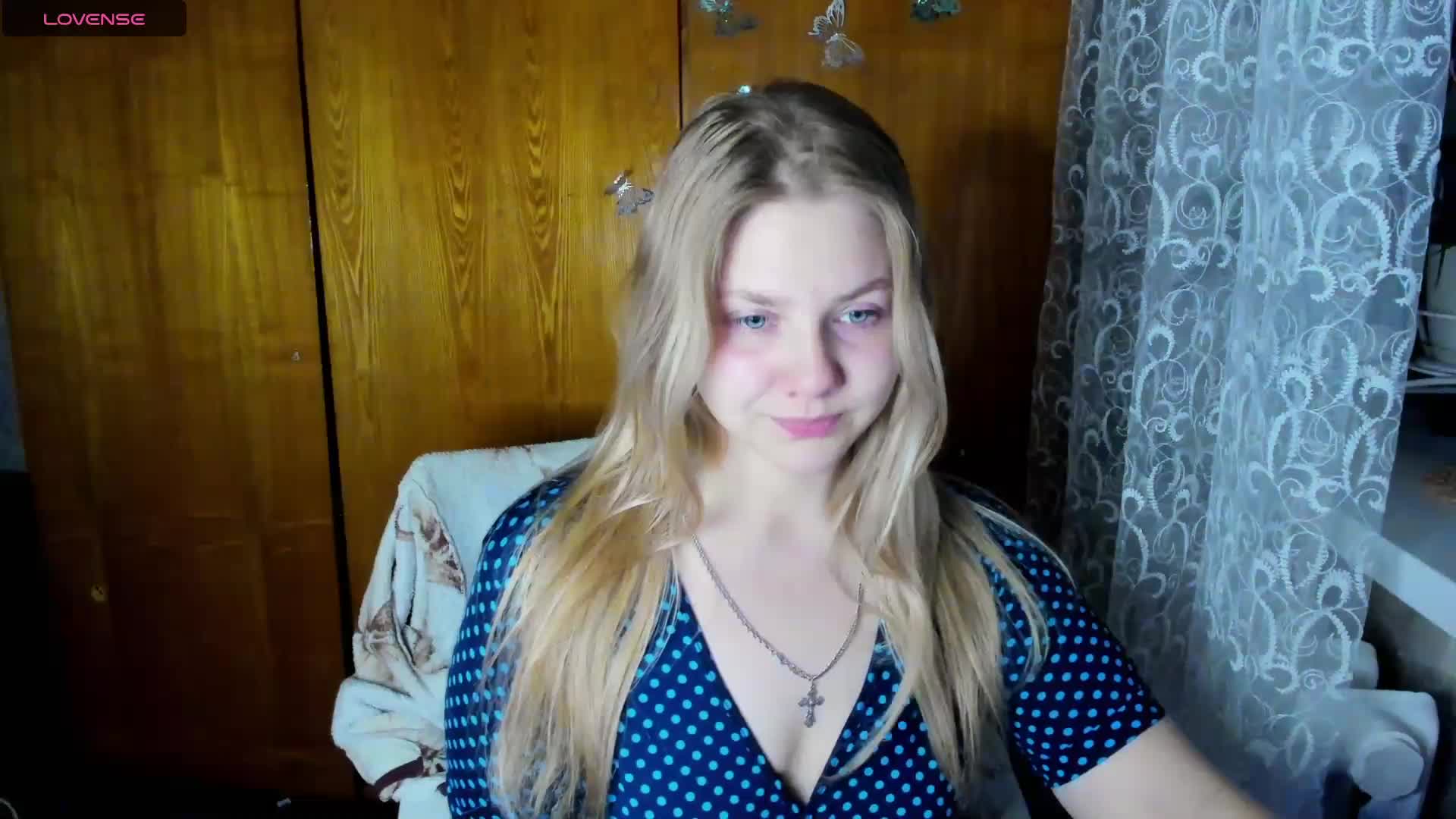 Emma-Frizea Live Sex December 17, 2025