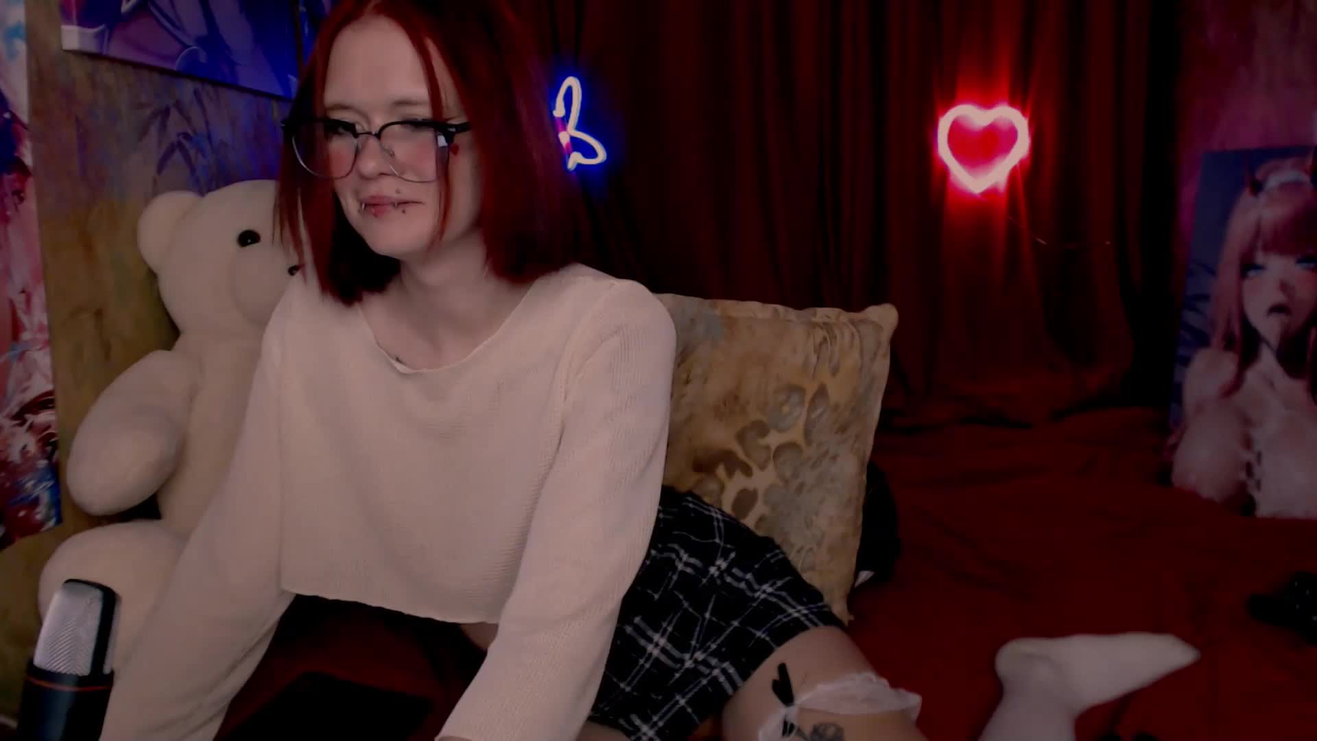 Velvet-and-Venom Live Sex December 17, 2025