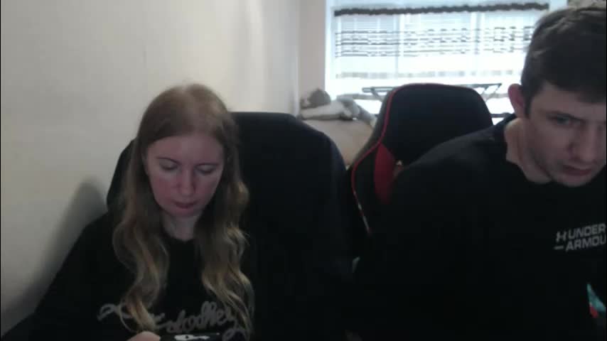 jenisandpeter Live Sex December 19, 2025