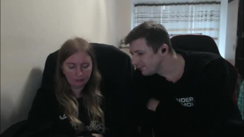 jenisandpeter Live Sex December 19, 2025