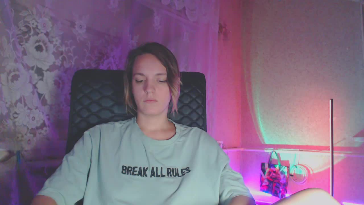 Babymuro4ka Live Sex December 17, 2025