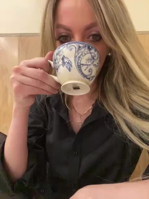 Nasty-tegress Live Sex December 17, 2025