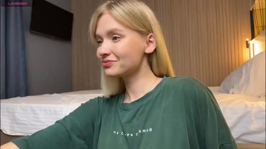 adele_nick2202 Live Sex December 13, 2025