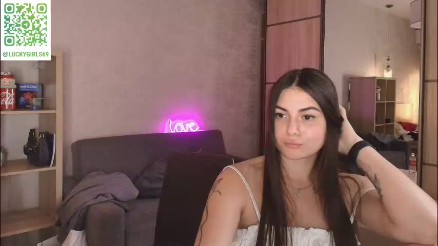 caressyourself Live Sex December 13, 2025