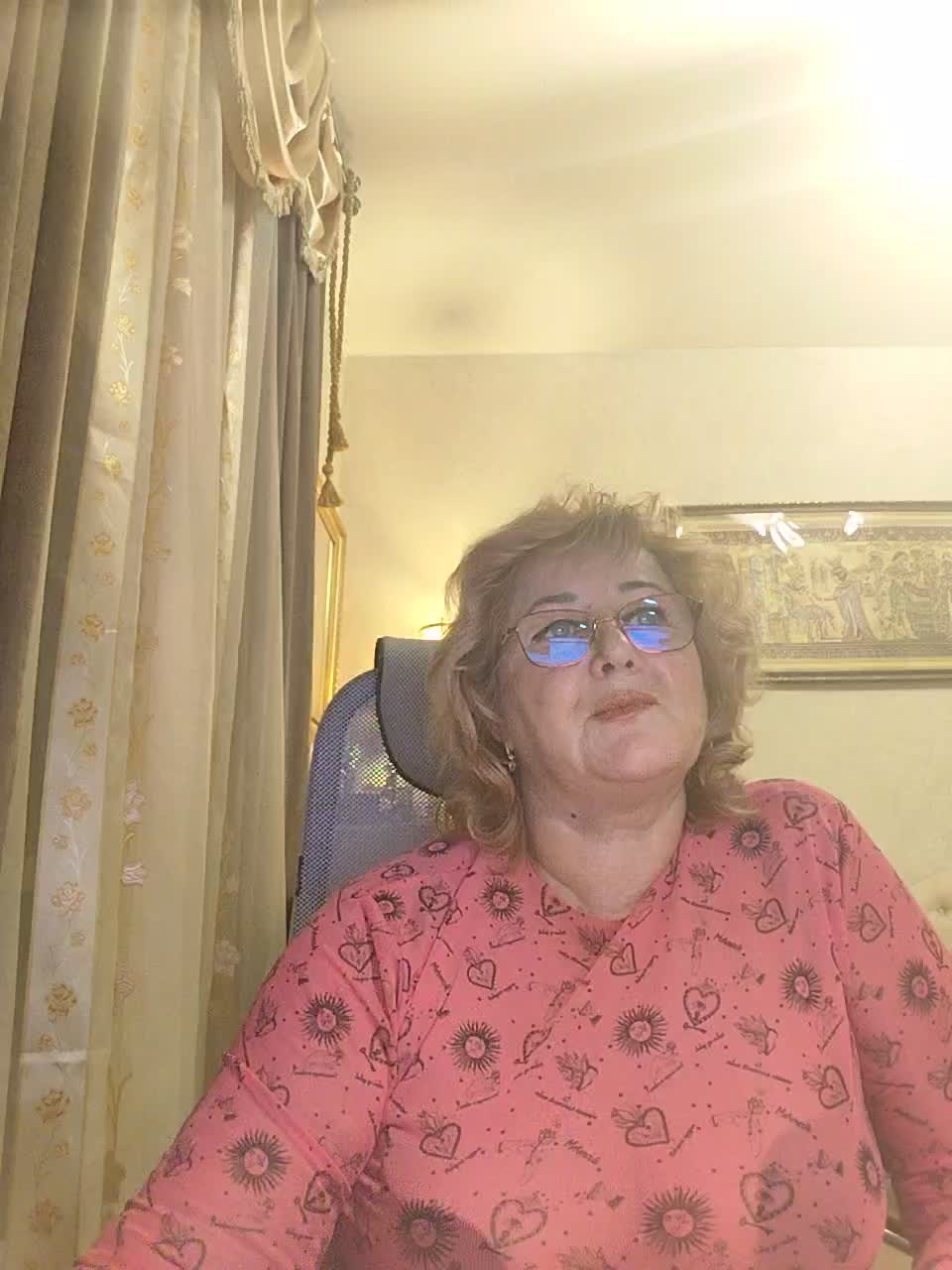 KarinkaSweet Live Sex December 17, 2025