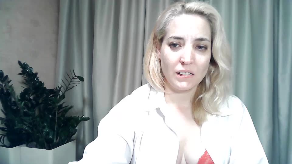 mariska-kiska Live Sex December 14, 2025