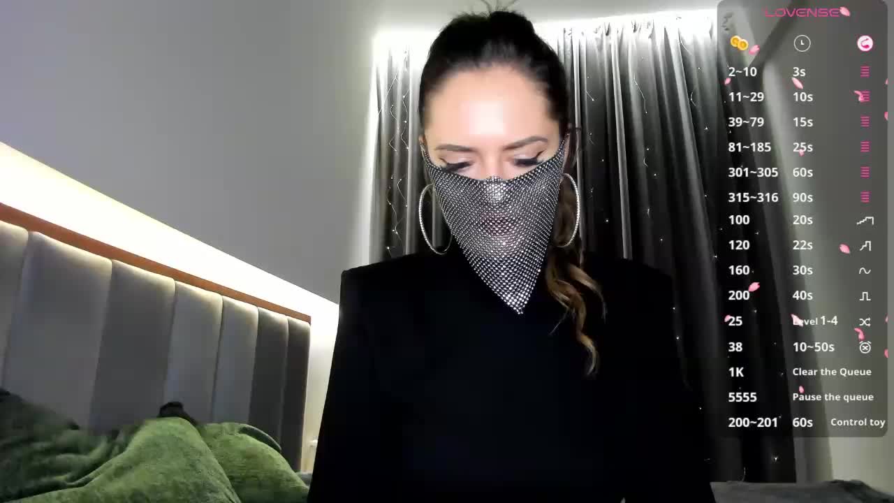 CharmAlina Live Sex December 13, 2025