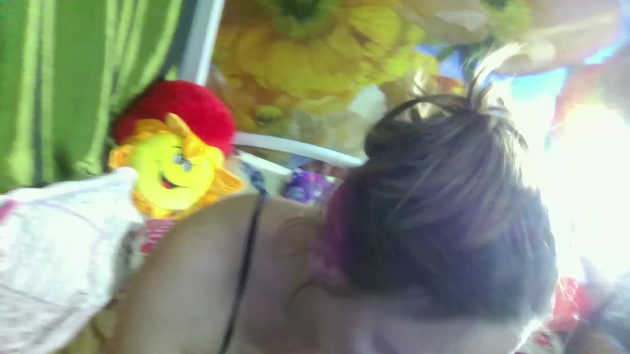 Aktriska Live Sex December 17, 2025