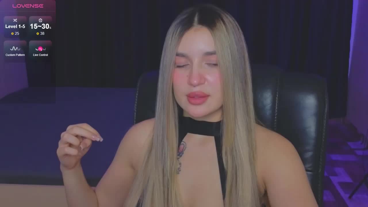 RoxyChilli Live Sex December 17, 2025