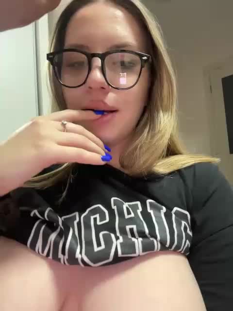 Cris_Mi Live Sex December 13, 2025