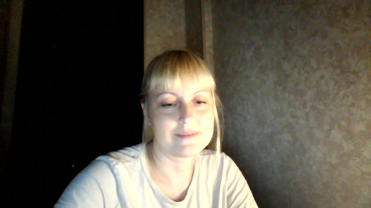 krisss2016 Live Sex December 15, 2025