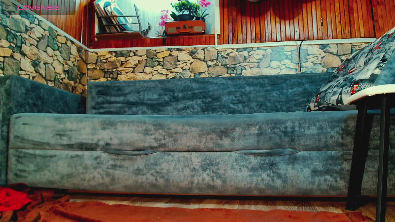 L00N Live Sex December 17, 2025