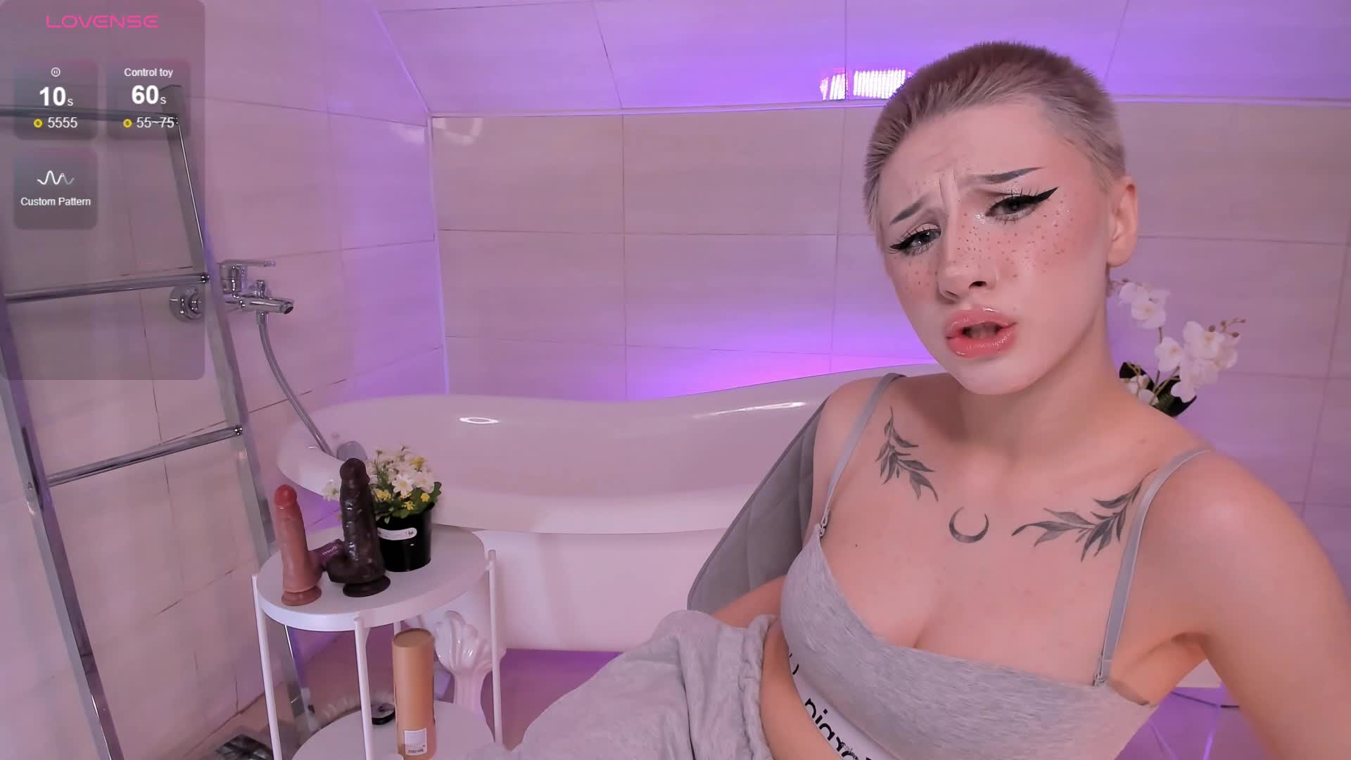 Necucubi Live Sex December 18, 2025