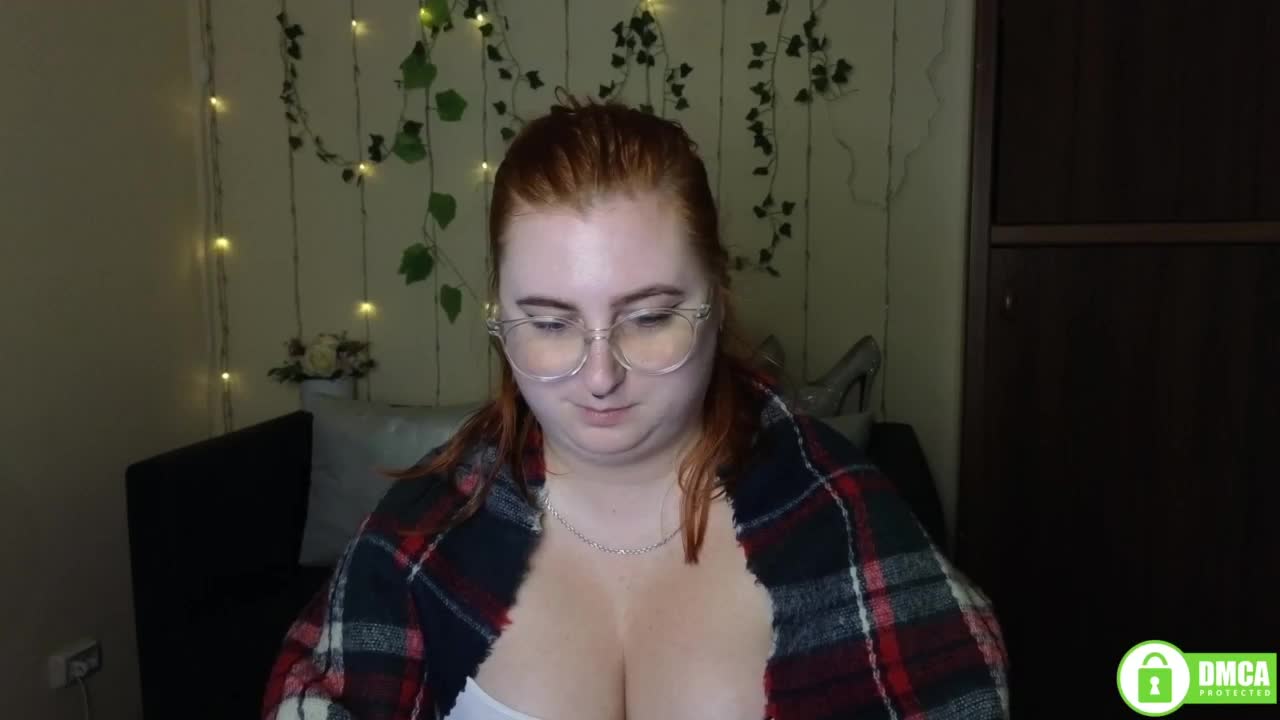 Aliciaredluv Live Sex December 17, 2025
