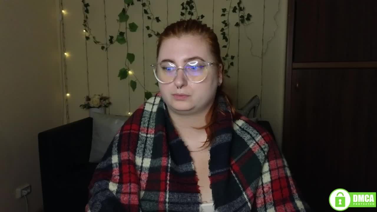 Aliciaredluv Live Sex December 17, 2025