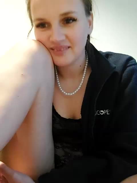 LisaLovHoney Live Sex December 17, 2025