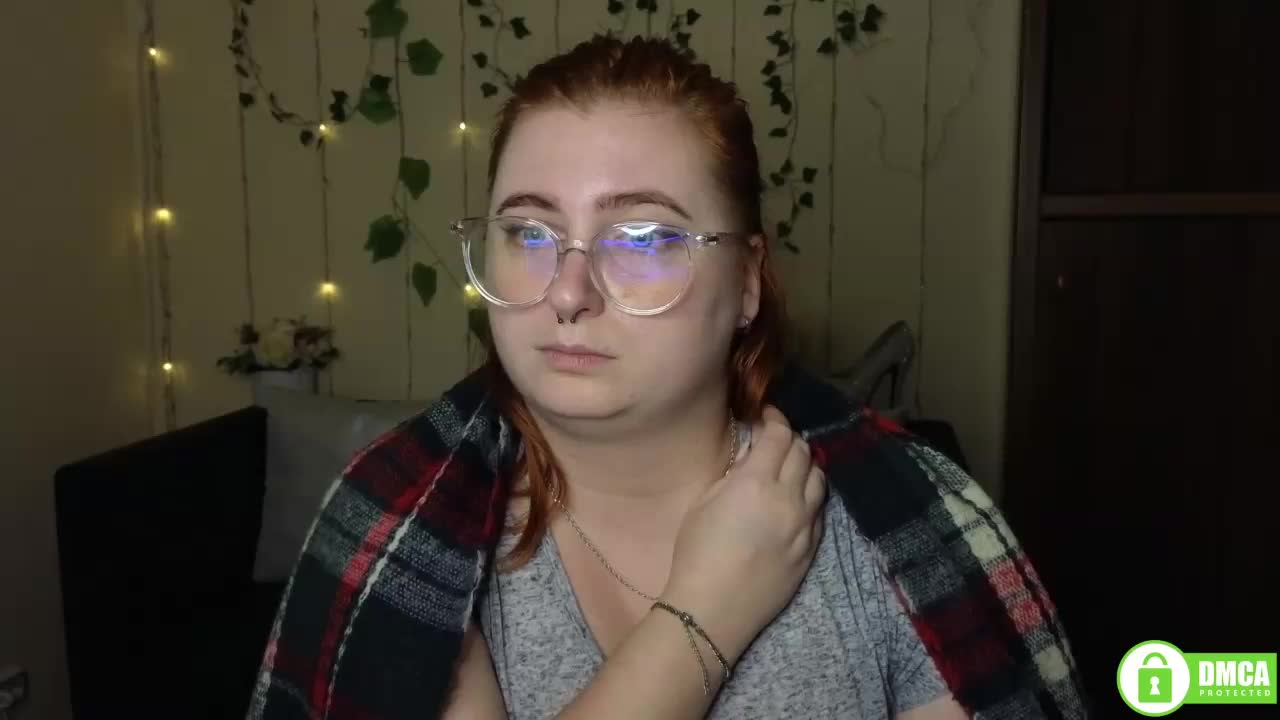 Aliciaredluv Live Sex December 17, 2025