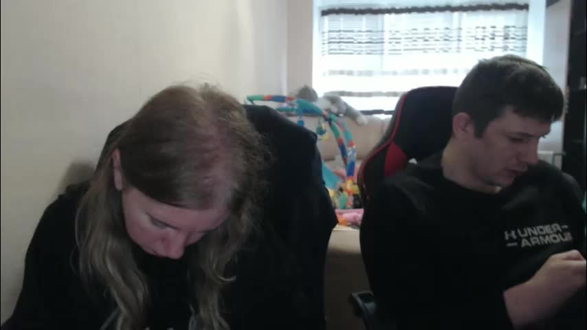 jenisandpeter Live Sex December 19, 2025