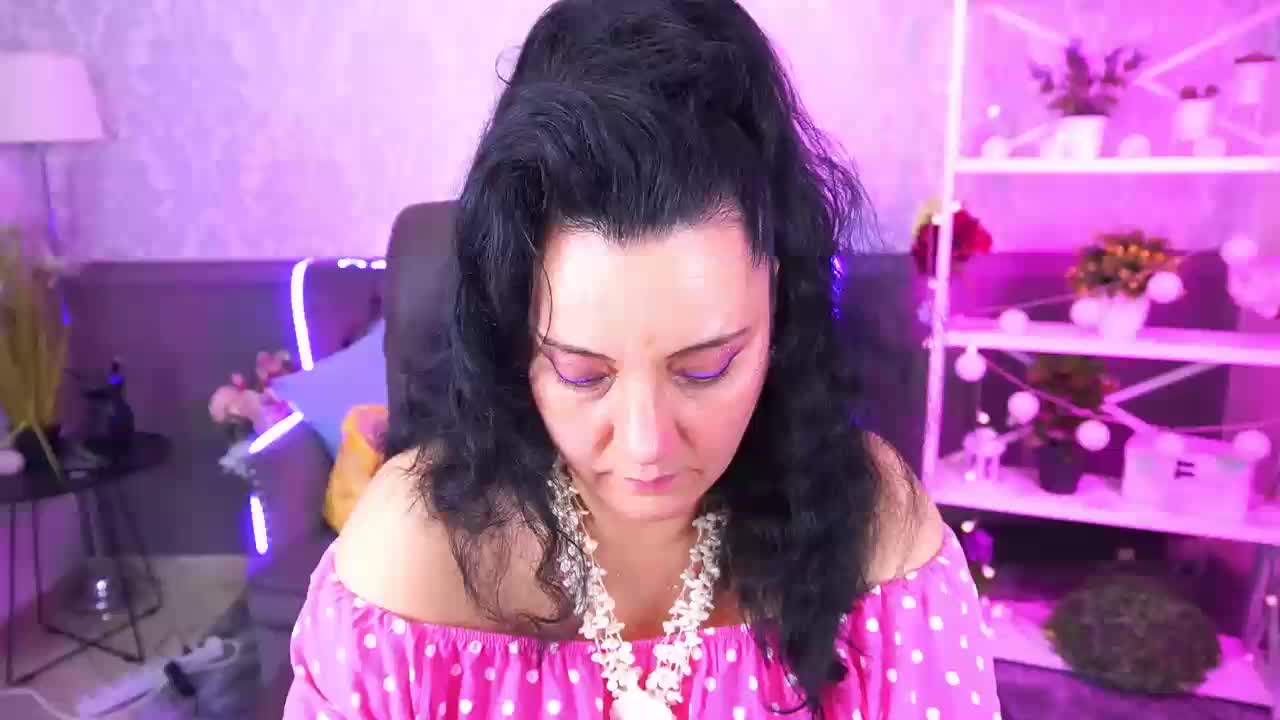 ValeryRosseee Live Sex December 14, 2025