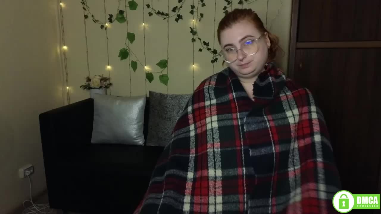 Aliciaredluv Live Sex December 17, 2025