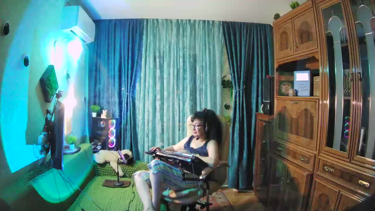 Infodar Live Sex December 14, 2025