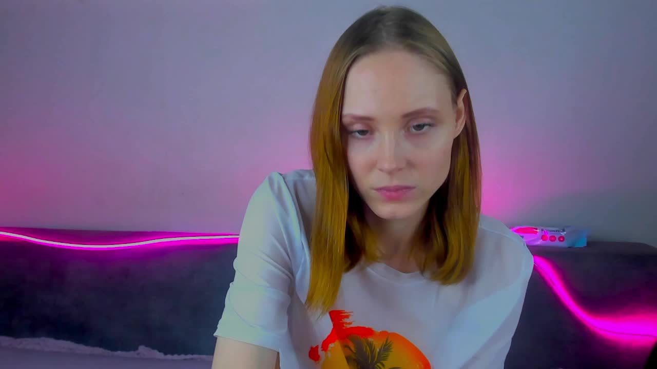 GinaLovely Live Sex December 17, 2025