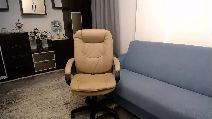 lindaliony Live Sex December 13, 2025