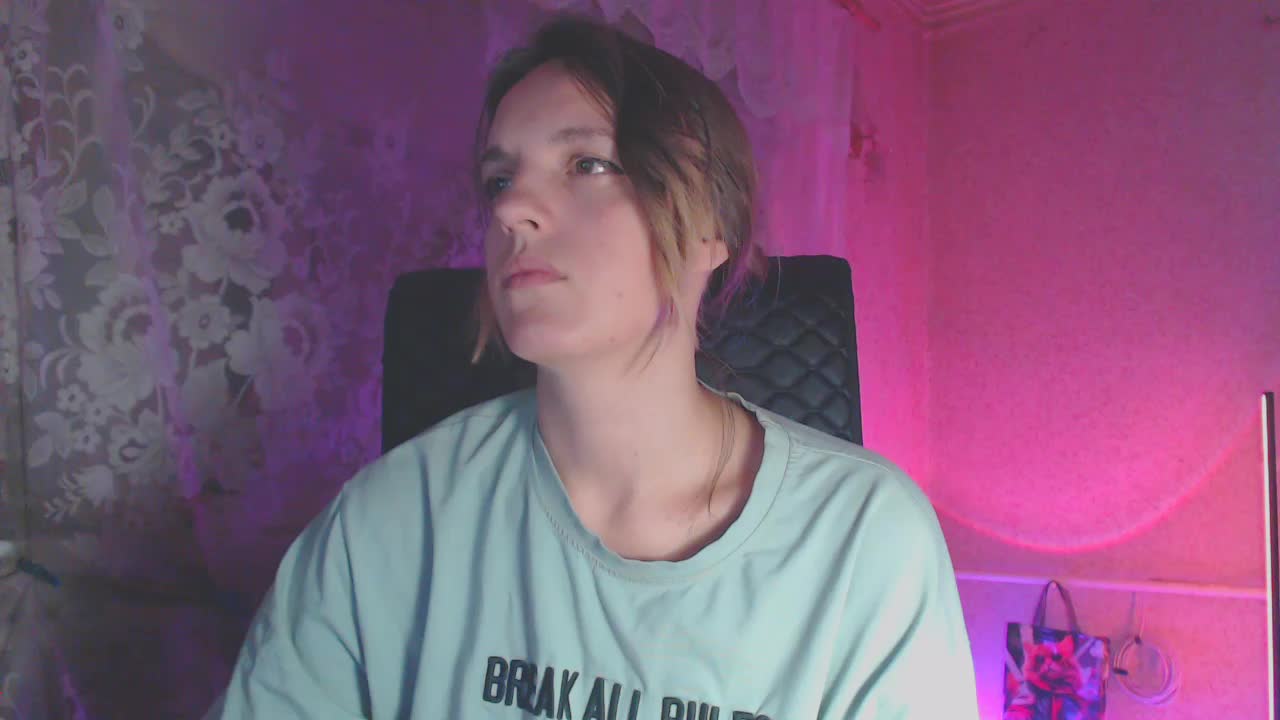 Babymuro4ka Live Sex December 17, 2025