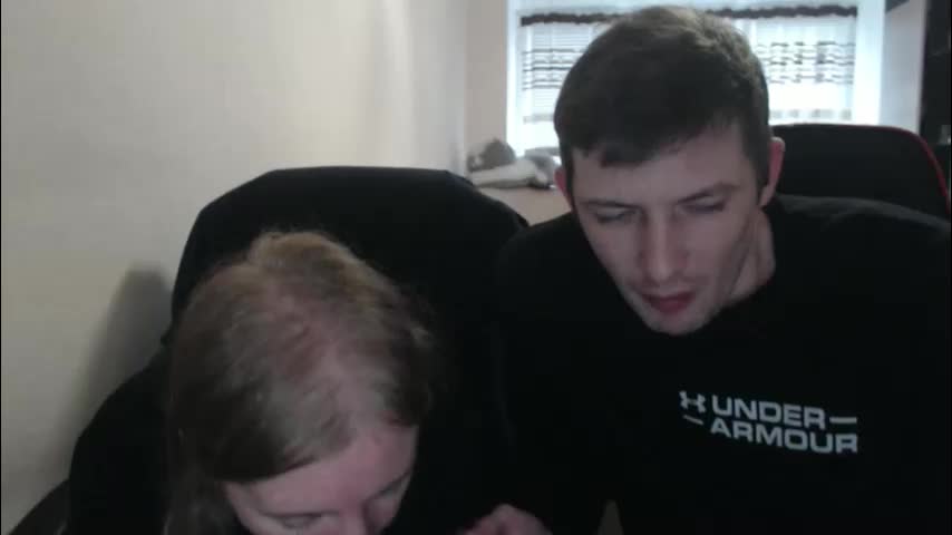 jenisandpeter Live Sex December 19, 2025