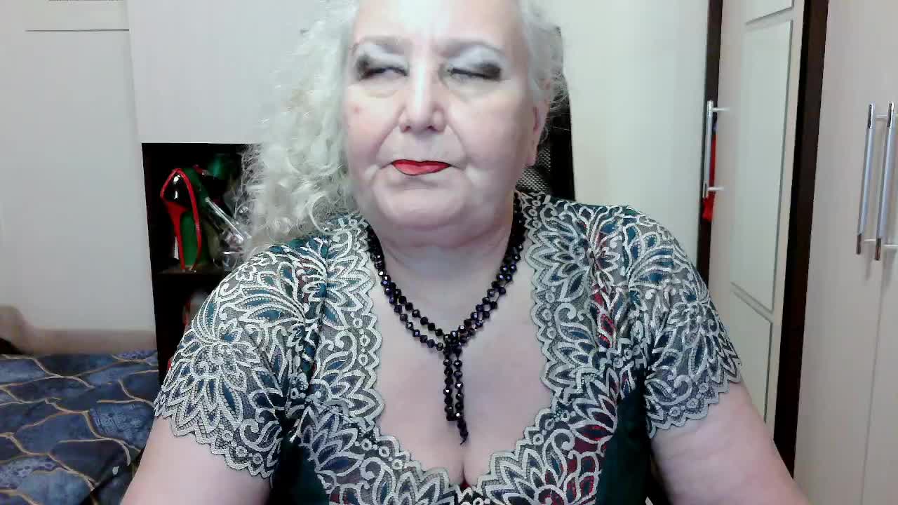 GrannyWants Live Sex December 17, 2025