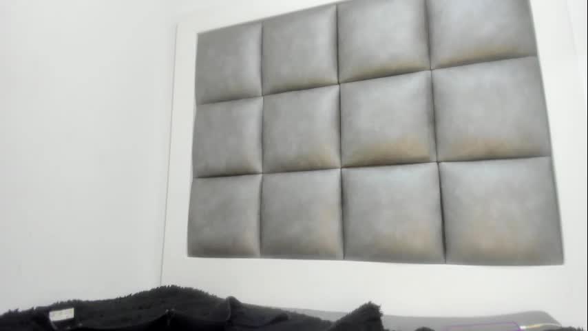 laura__js_ Live Sex December 15, 2025