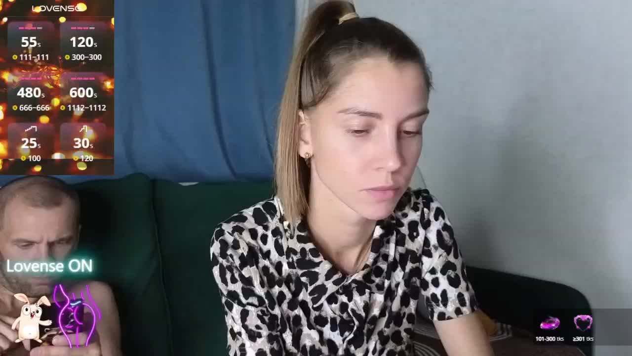 Couple_Twix Live Sex December 14, 2025