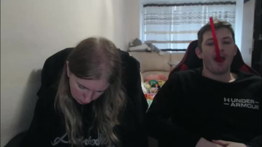 jenisandpeter Live Sex December 19, 2025