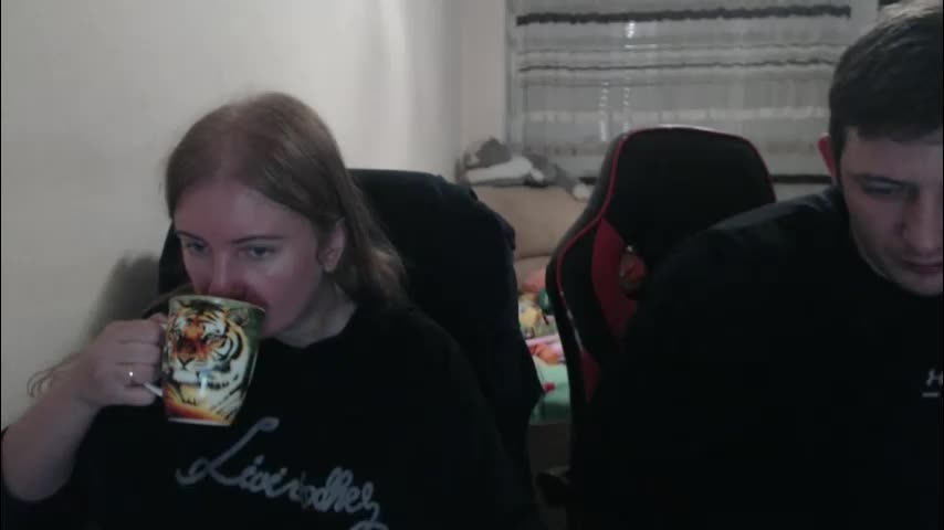 jenisandpeter Live Sex December 19, 2025