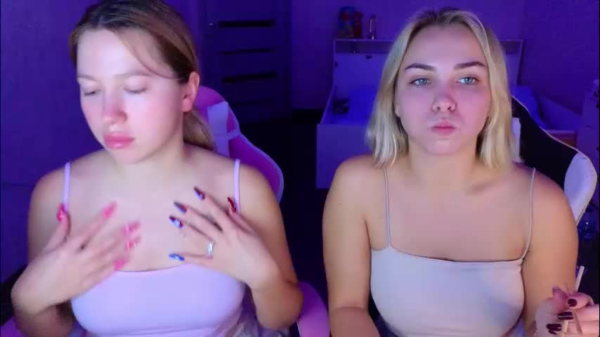 stefany_and_bettany Live Sex December 13, 2025