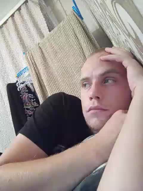 SeRgey88888 Live Sex December 12, 2025