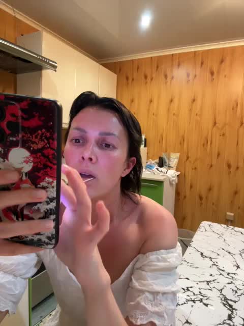 vik77777A Live Sex December 13, 2025