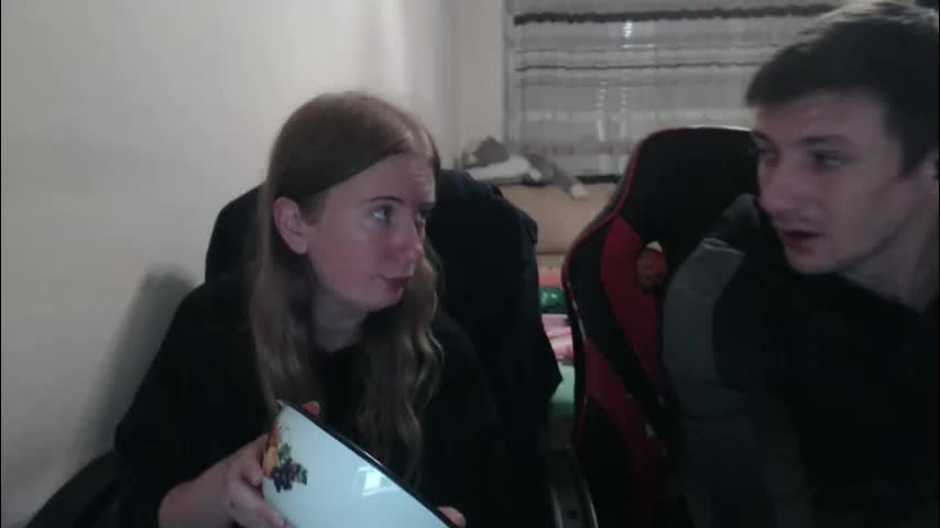 jenisandpeter Live Sex December 19, 2025