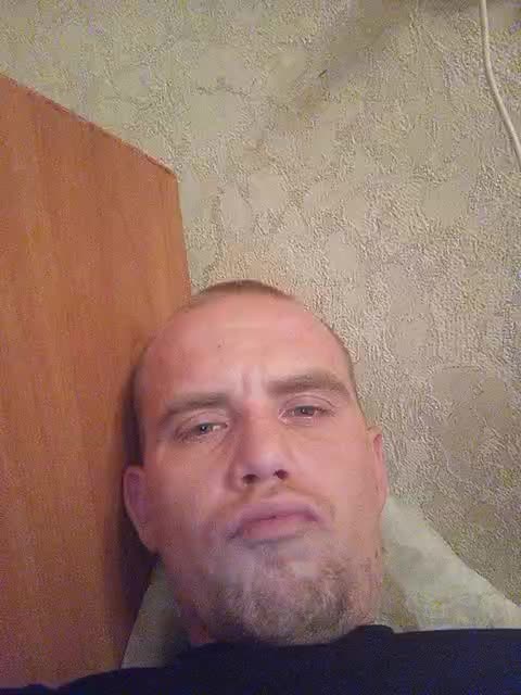 SeRgey88888 Live Sex December 12, 2025