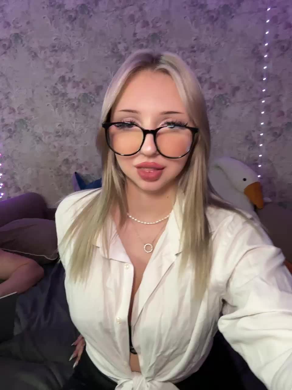 Hot_club Live Sex December 13, 2025