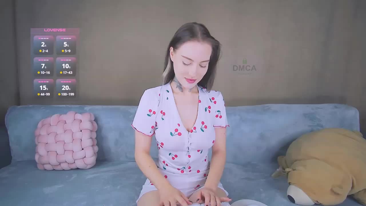 Octavia-_- Live Sex December 14, 2025