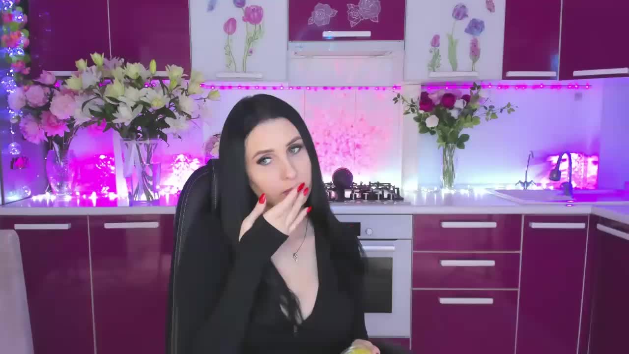 Olivija2020 Live Sex December 14, 2025