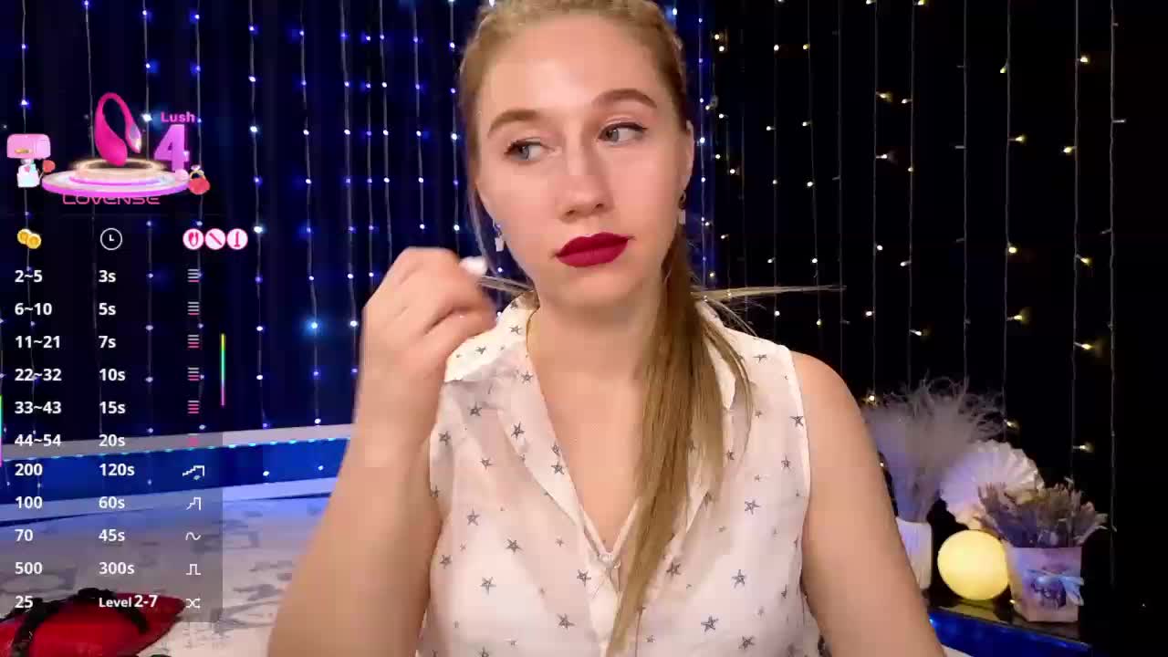 kiskaWEDNESDAY Live Sex December 17, 2025