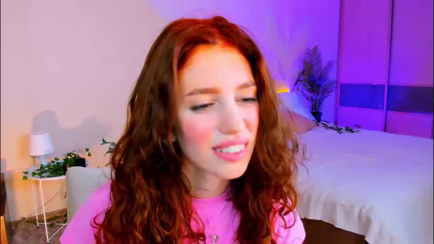 christinaconteeree Live Sex December 13, 2025