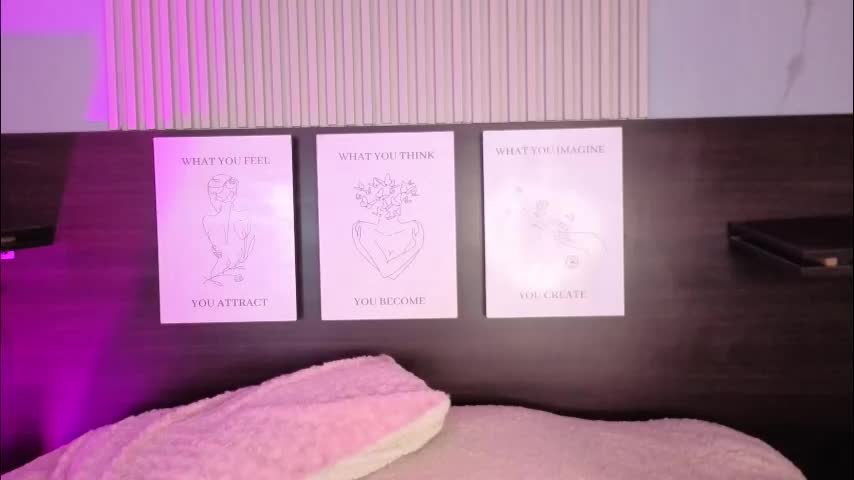 meredith_spencer Live Sex December 13, 2025