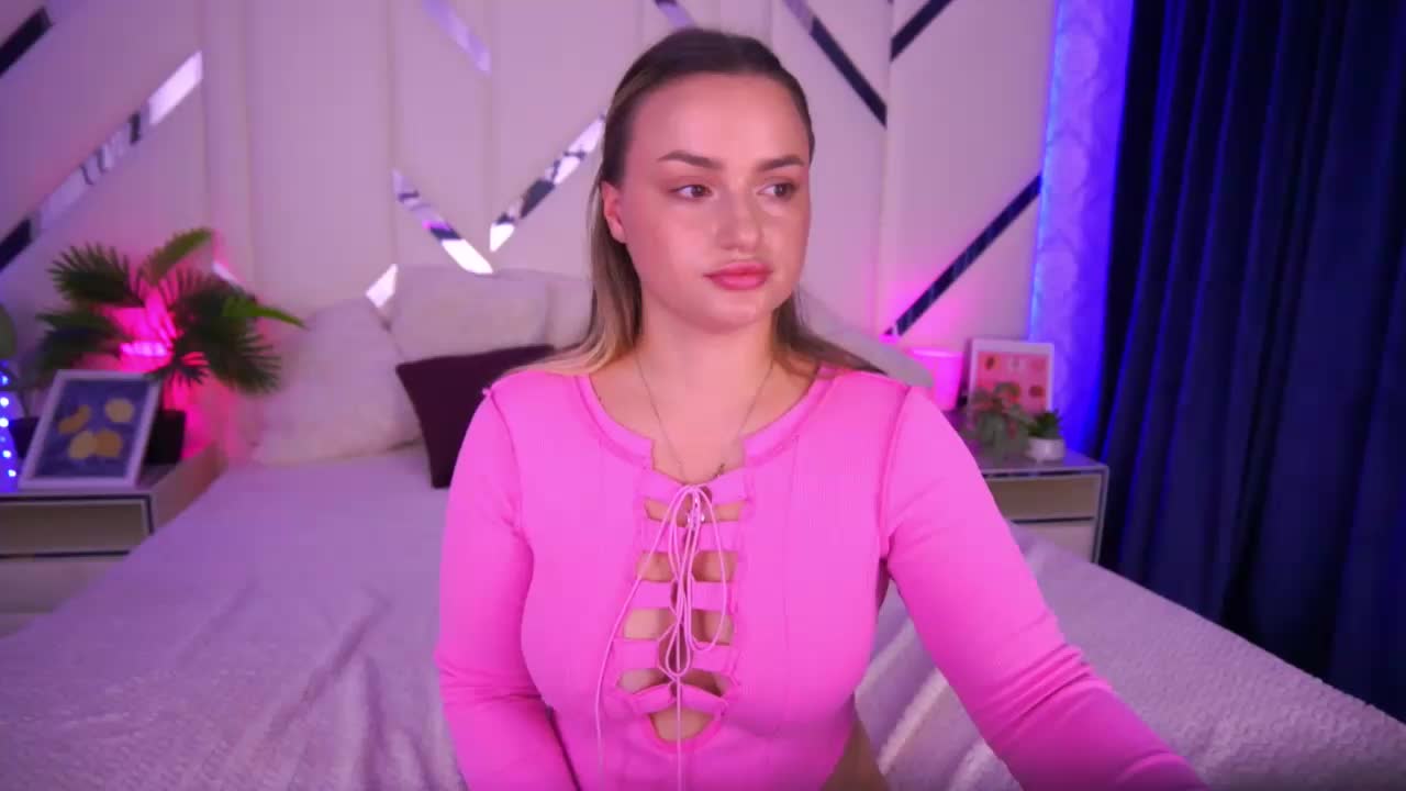 FloraGreys Live Sex December 14, 2025