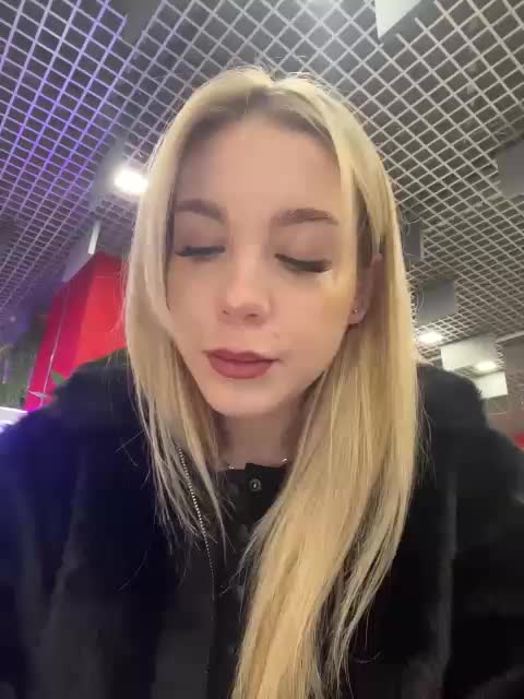maksisy Live Sex December 14, 2025