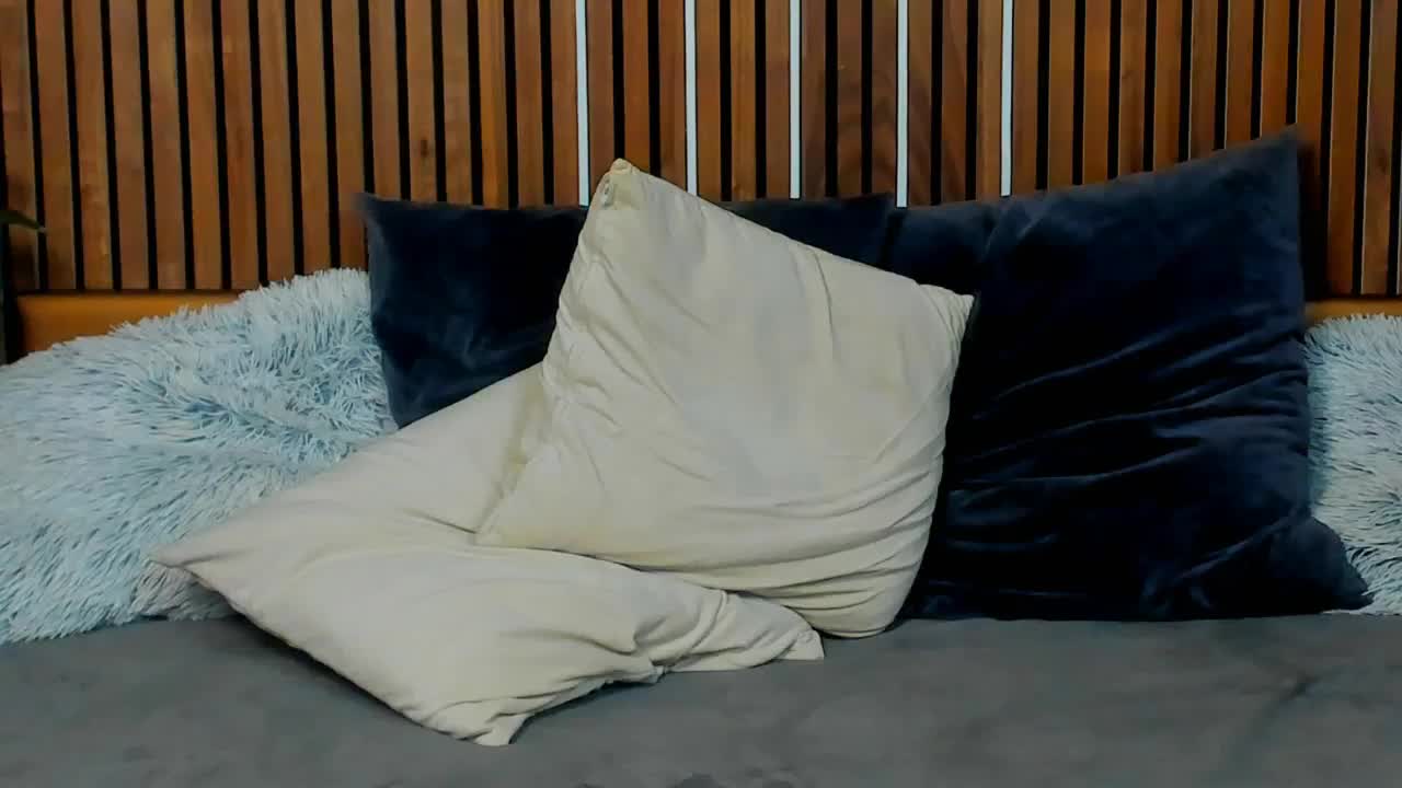 SashaSkyX Live Sex December 17, 2025